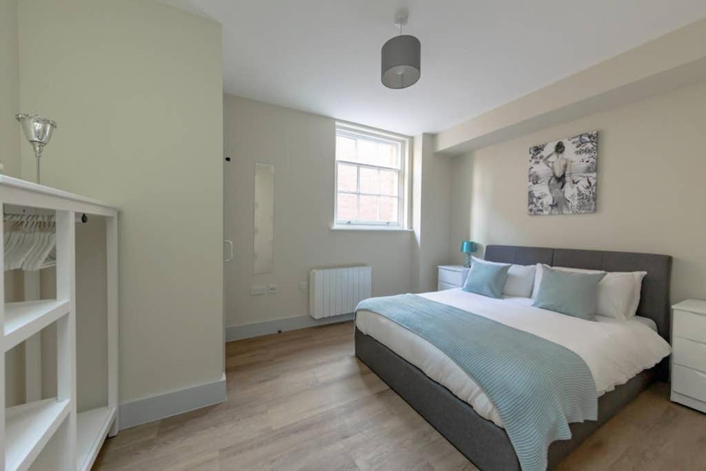 Hereford City Centre - Apartment 4, Isabella House - Modern Apartment In The Heart Of The City - Sleeps 4 Guests - Hosted By Rentmyhouse Luaran gambar